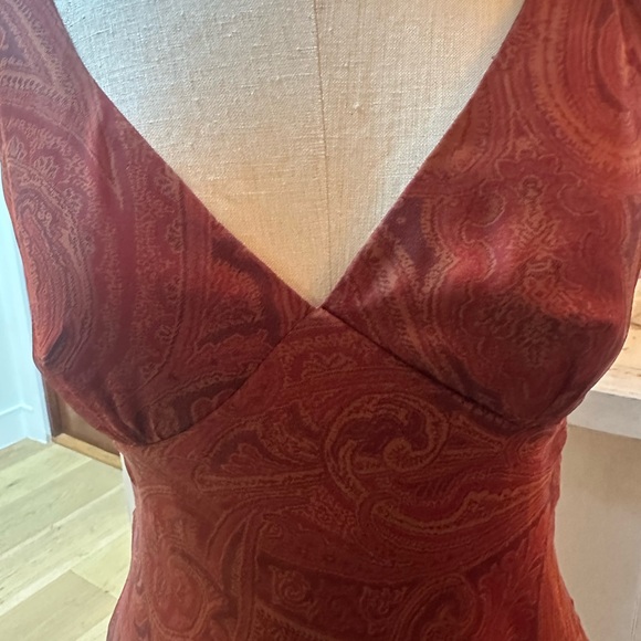Silk Carmen Marc Valvo Dress in Copper Paisley - Picture 4 of 11